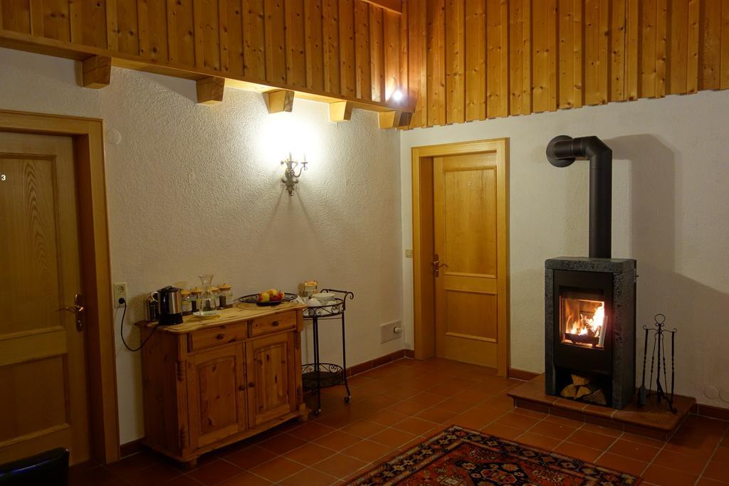 Ferienwohnungen Pension Sonnblick Krumbach  Eksteriør billede